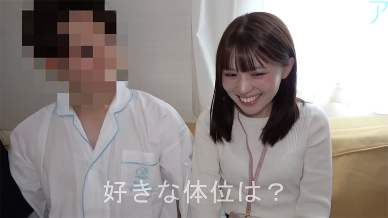 最高颜值无码共演！那位和筿宫花音一起下马的绝顶美少女是⋯ &#8230;